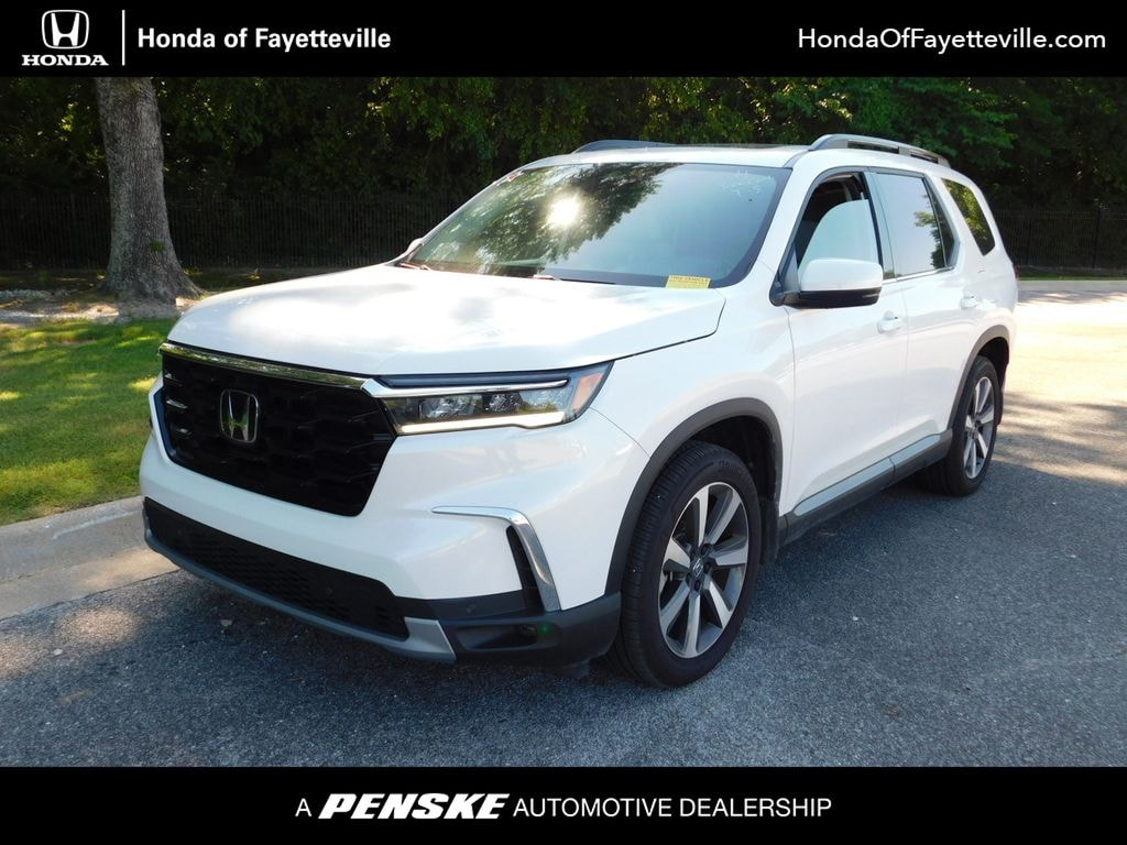 Certified 2025 Honda Pilot Touring SUV