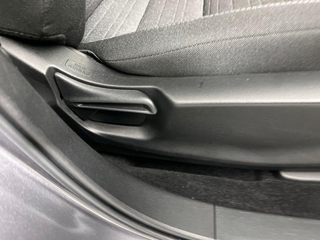 2025 Honda HR-V LX - Photo 6