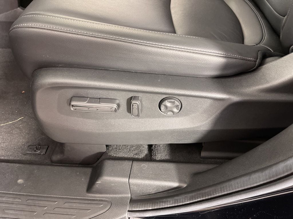 2025 Honda Odyssey EX-L - Photo 28