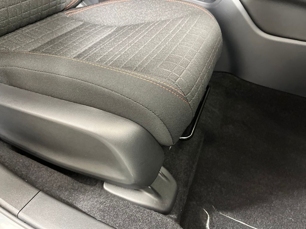 2026 Honda HR-V Sport - Photo 8