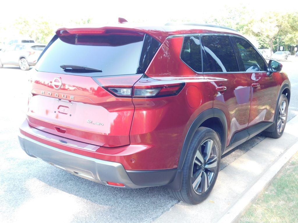 Used 2024 Nissan Rogue SL SUV