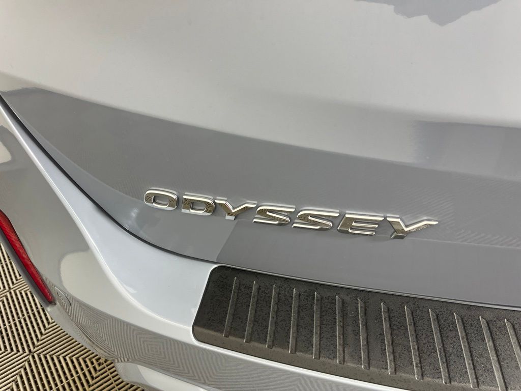 2025 Honda Odyssey Elite - Photo 22