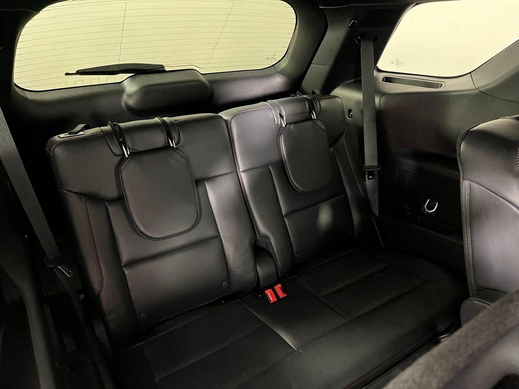 2025 Ford Explorer ST - Photo 9