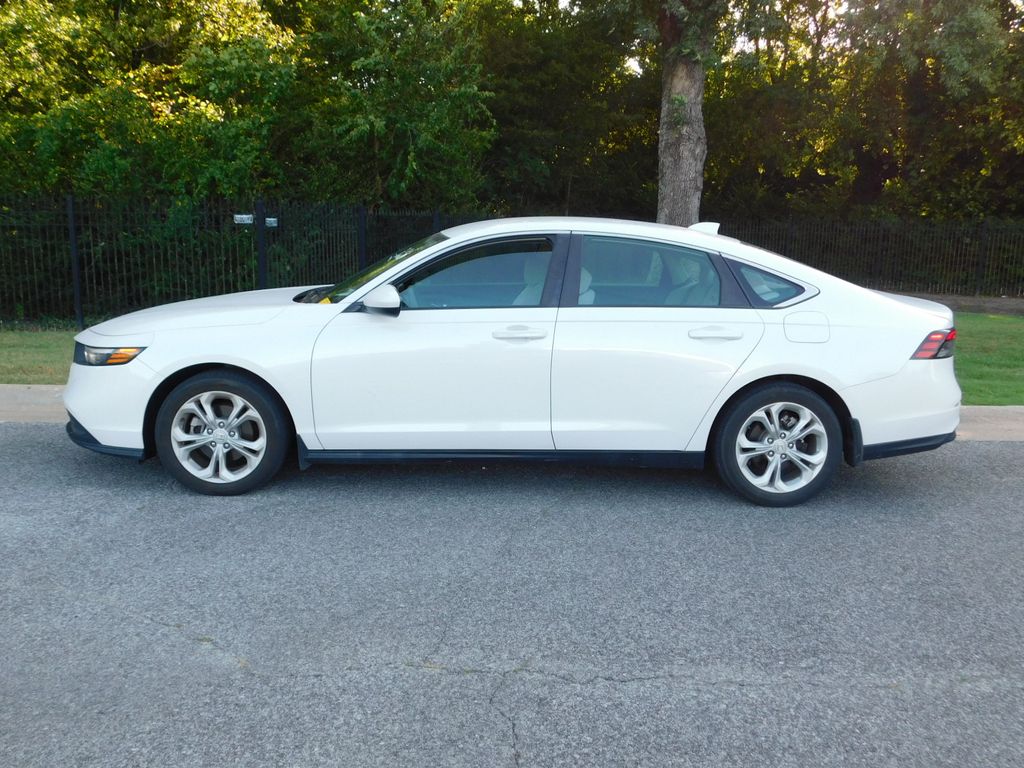 2024 Honda Accord LX - Photo 8