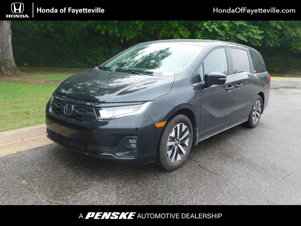 2025 Honda Odyssey EX-L's photo