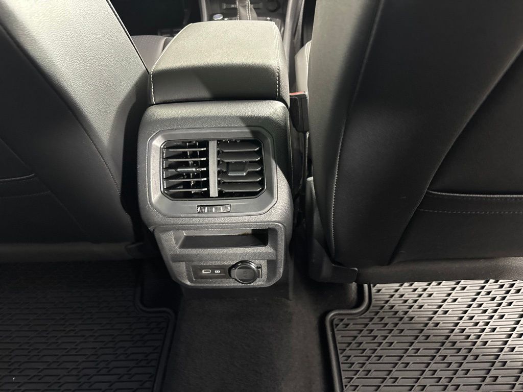 2023 Volkswagen Tiguan SE R-LINE BLACK - Photo 9