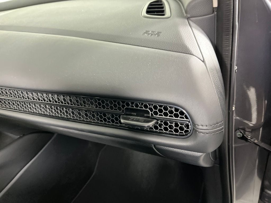 2025 Honda HR-V LX - Photo 16