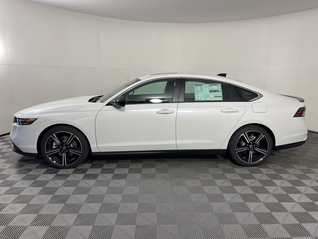 2025 Honda Accord Hybrid Sport photo 2