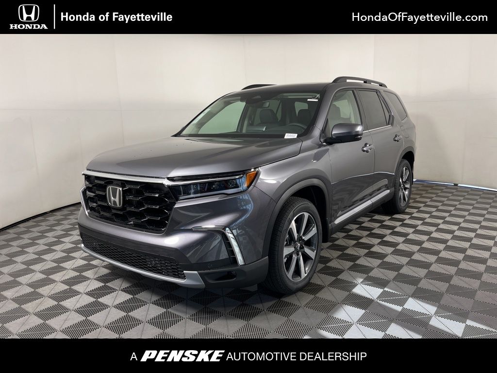 2025 Honda Pilot Touring's photo