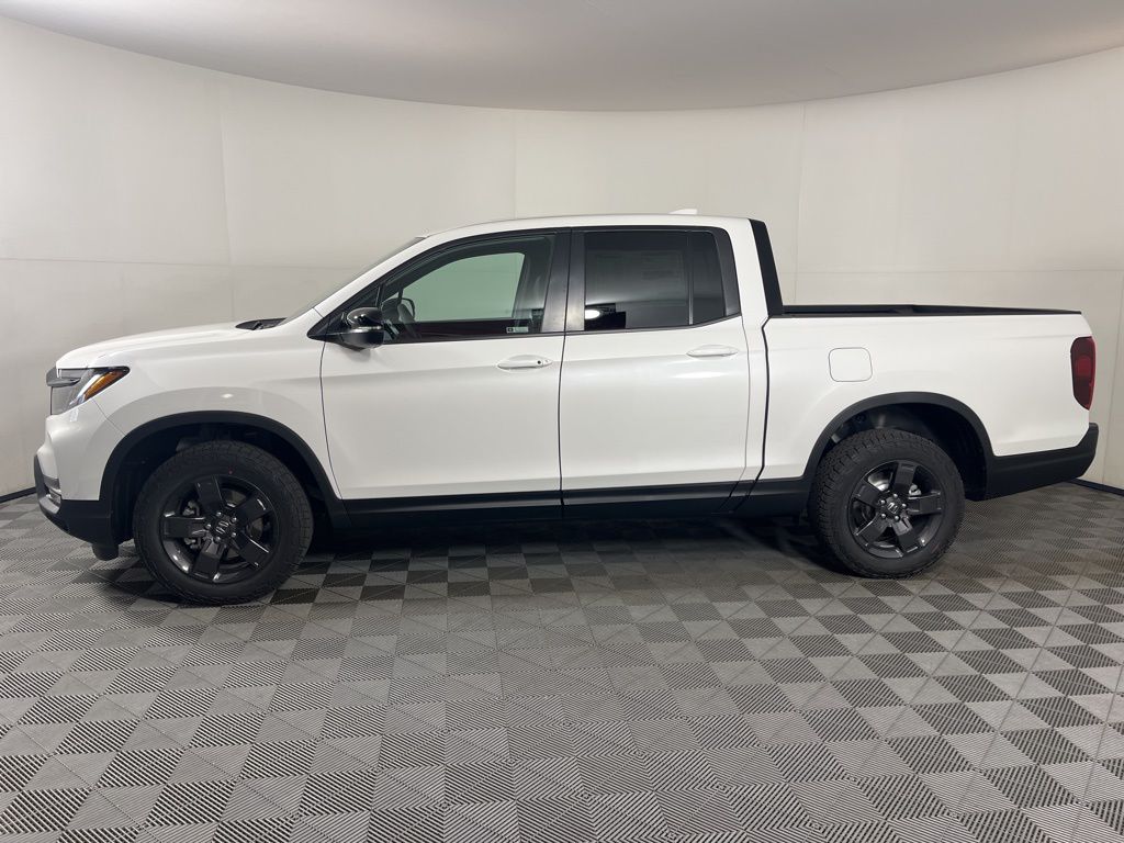 2026 Honda Ridgeline TrailSport photo 2