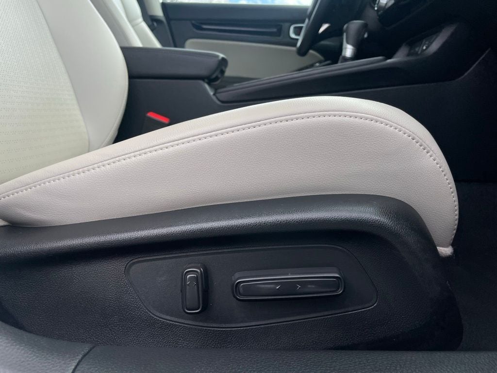 2024 Honda Civic Touring - Photo 31