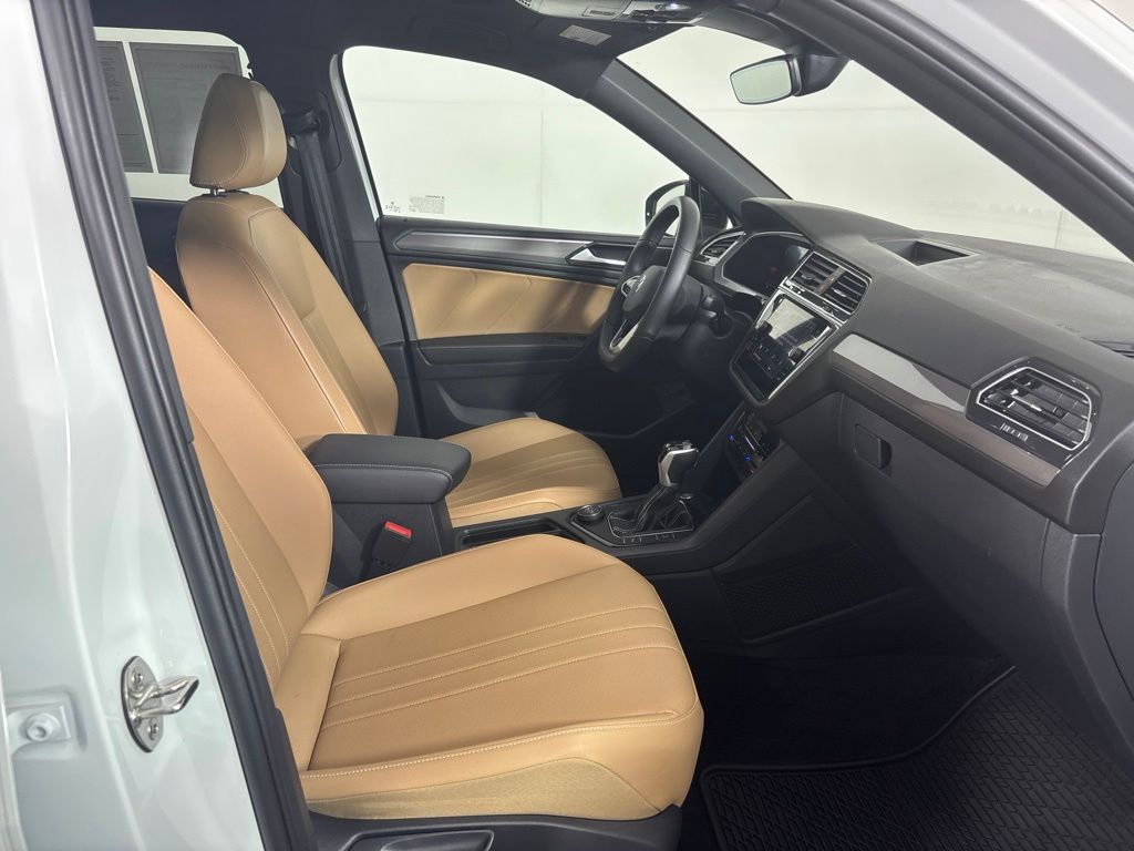 2024 Volkswagen Tiguan SE R-LINE BLACK - Photo 7