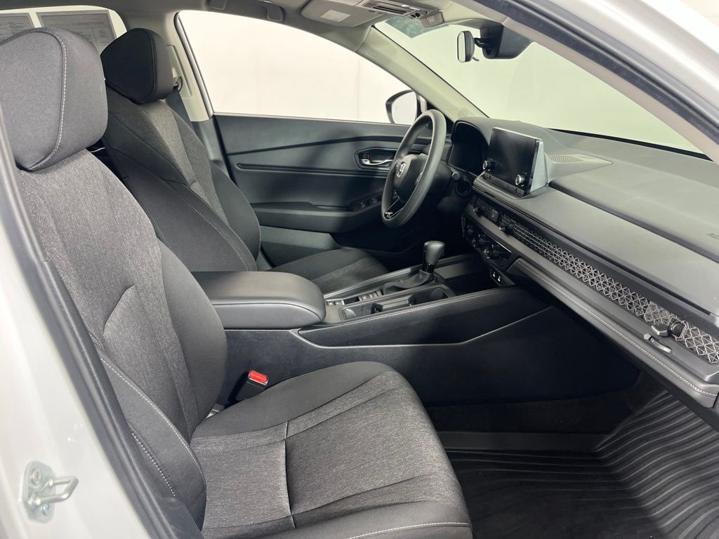 2024 Honda Accord EX - Photo 8