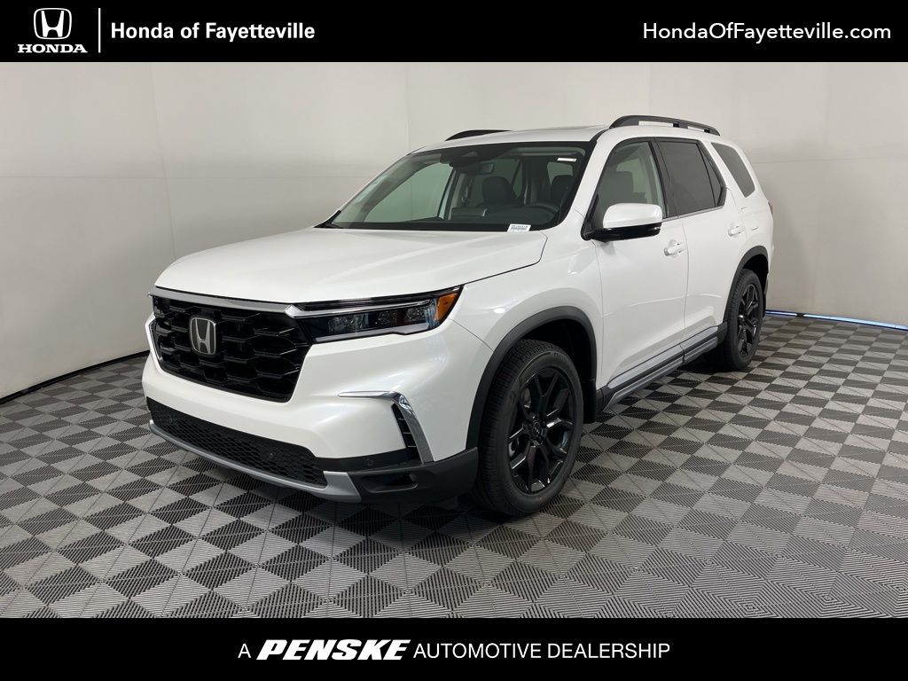 2025 Honda Pilot Touring's photo