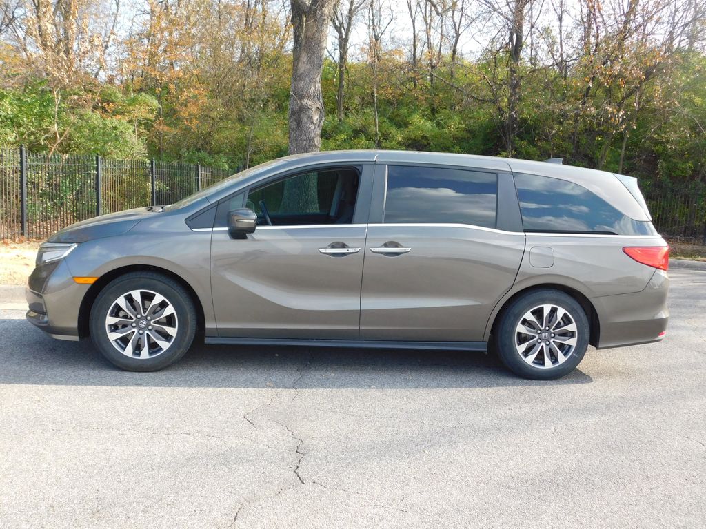 2022 Honda Odyssey EX-L photo 2