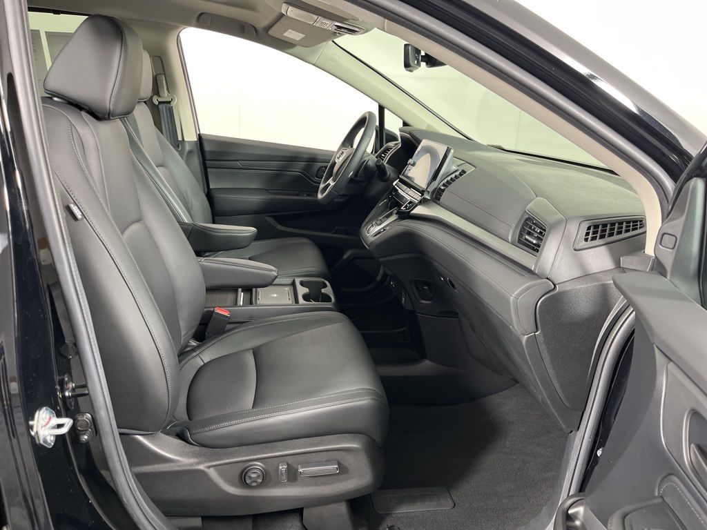2025 Honda Odyssey EX-L - Photo 8