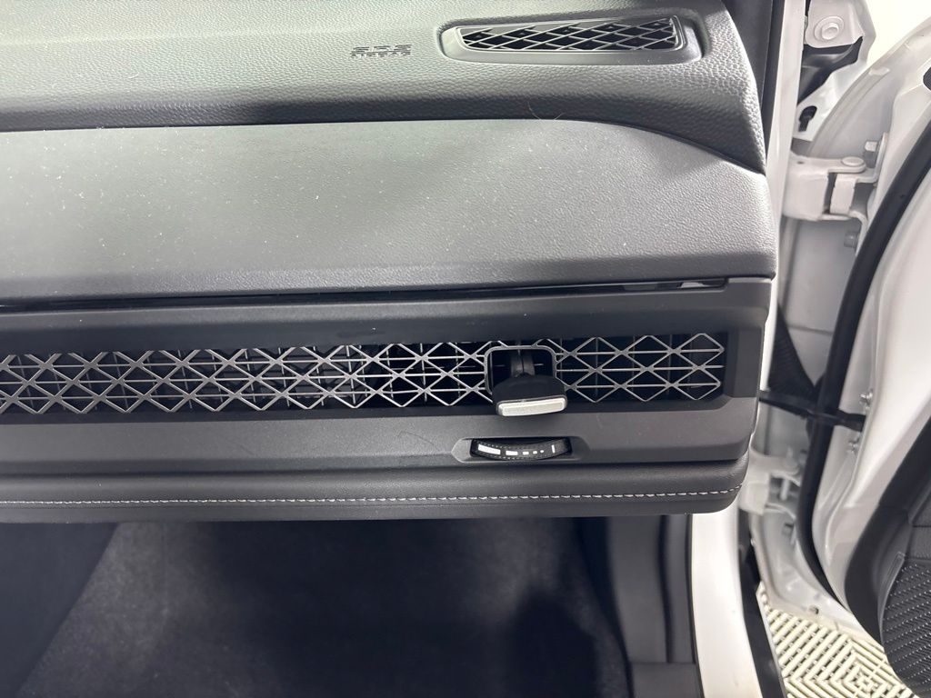 2025 Honda Accord SE - Photo 11