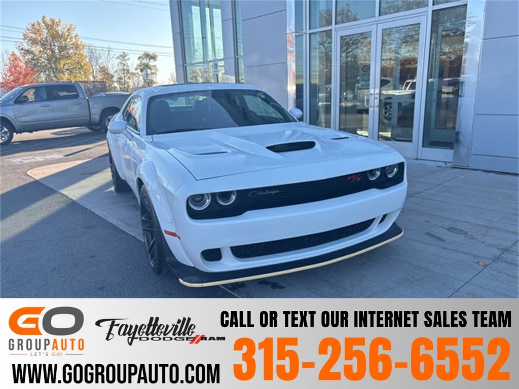 2022 Dodge Challenger R/T's photo