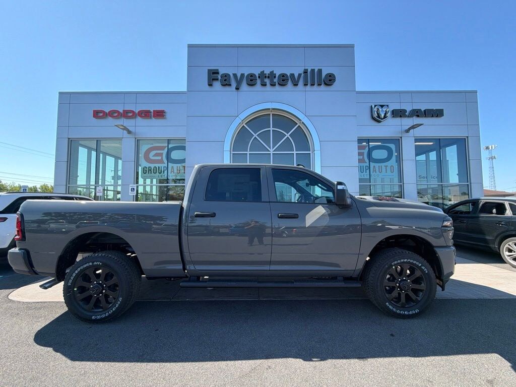 New 2026 Ram 2500 BLACK EXPRESS CREW CAB 4X4 6'4 BOX Pickup