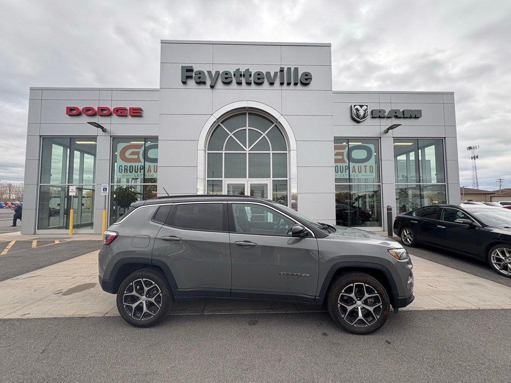 Used 2024 Jeep Compass Limited SUV