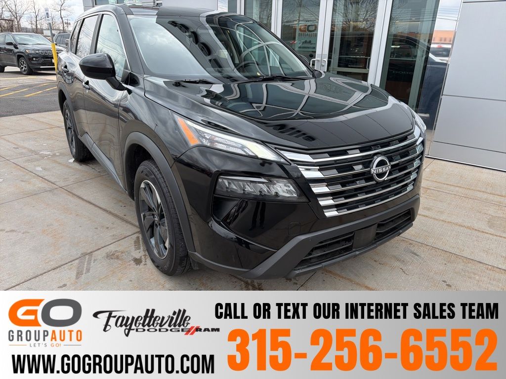 2024 Nissan Rogue SV