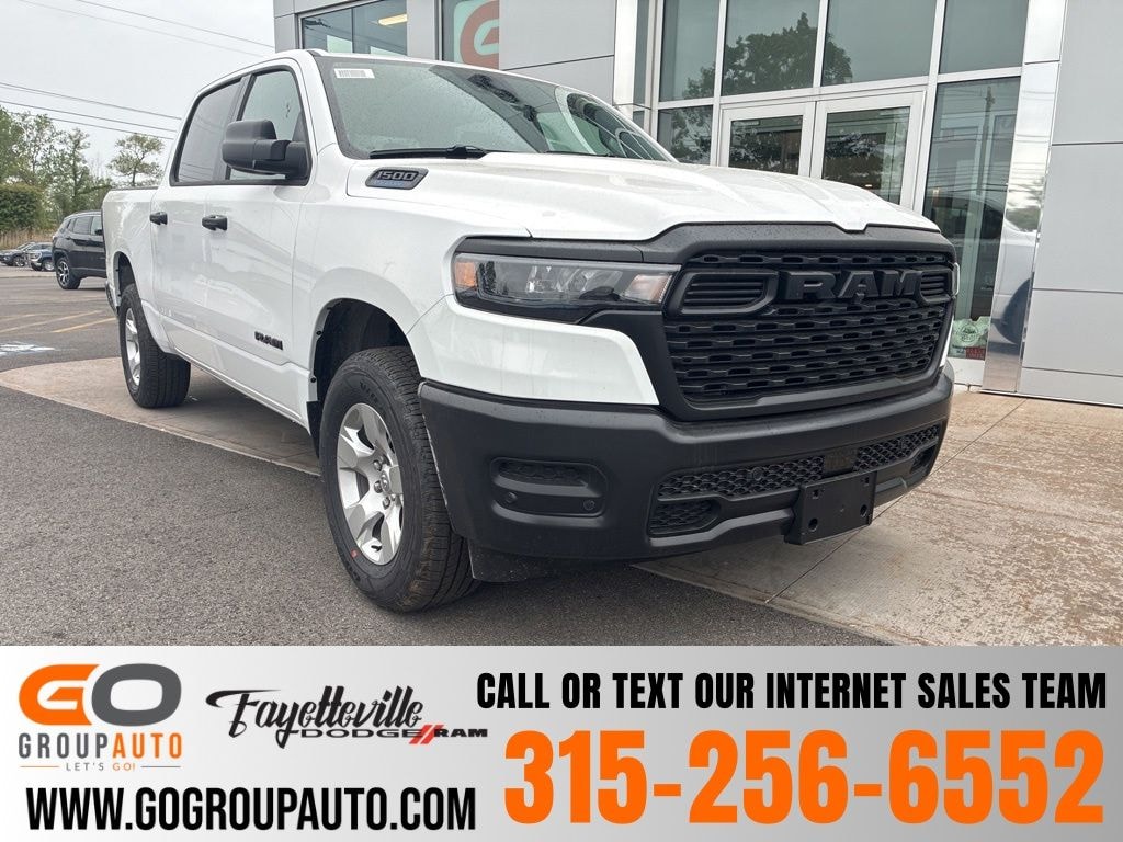 New 2026 Ram 1500 TRADESMAN CREW CAB 4X4 5'7 BOX Pickup