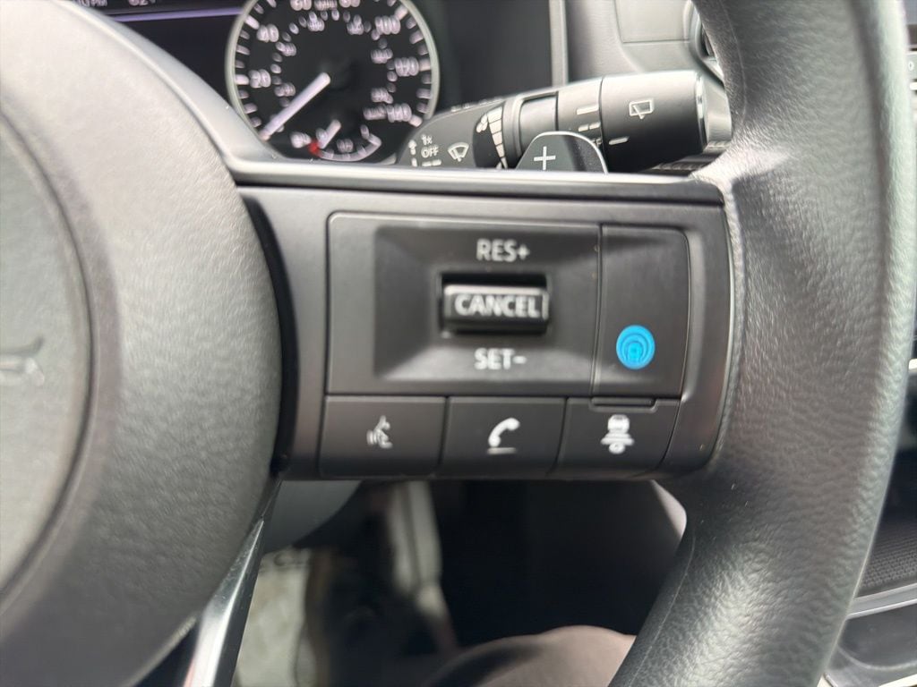 2024 Nissan Rogue SV - Photo 21