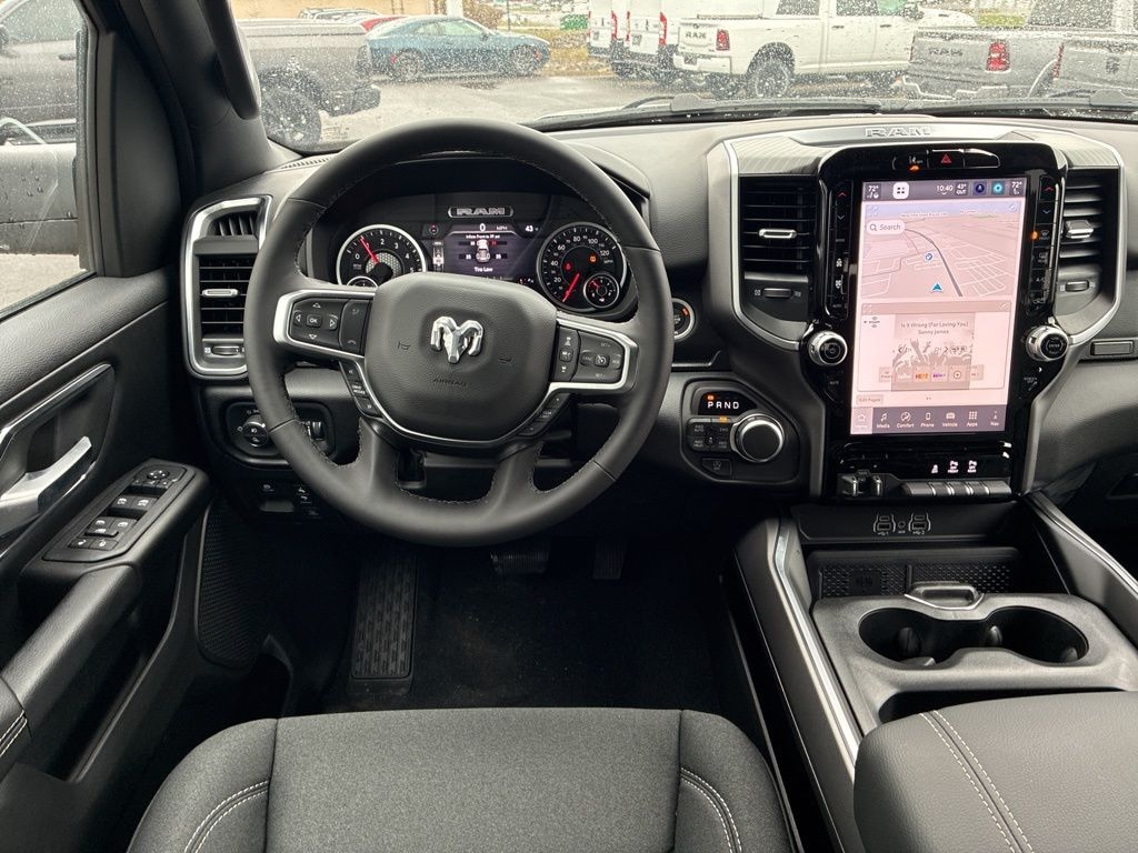 New 2026 Ram 1500 BIG HORN CREW CAB 4X4 5'7 BOX Pickup