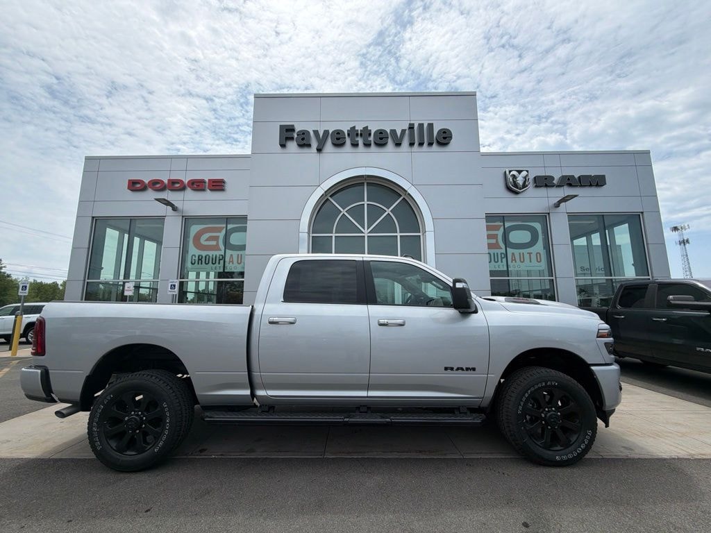 New 2026 Ram 2500 LARAMIE CREW CAB 4X4 6'4 BOX Pickup