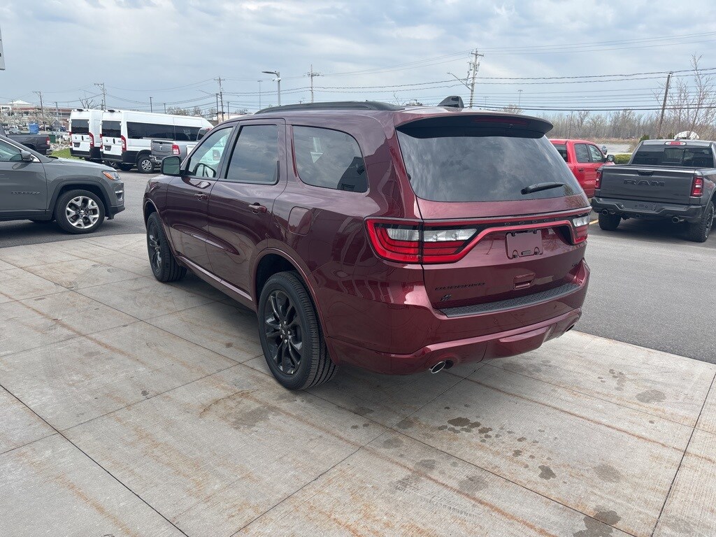 2025 Dodge Durango GT photo 2