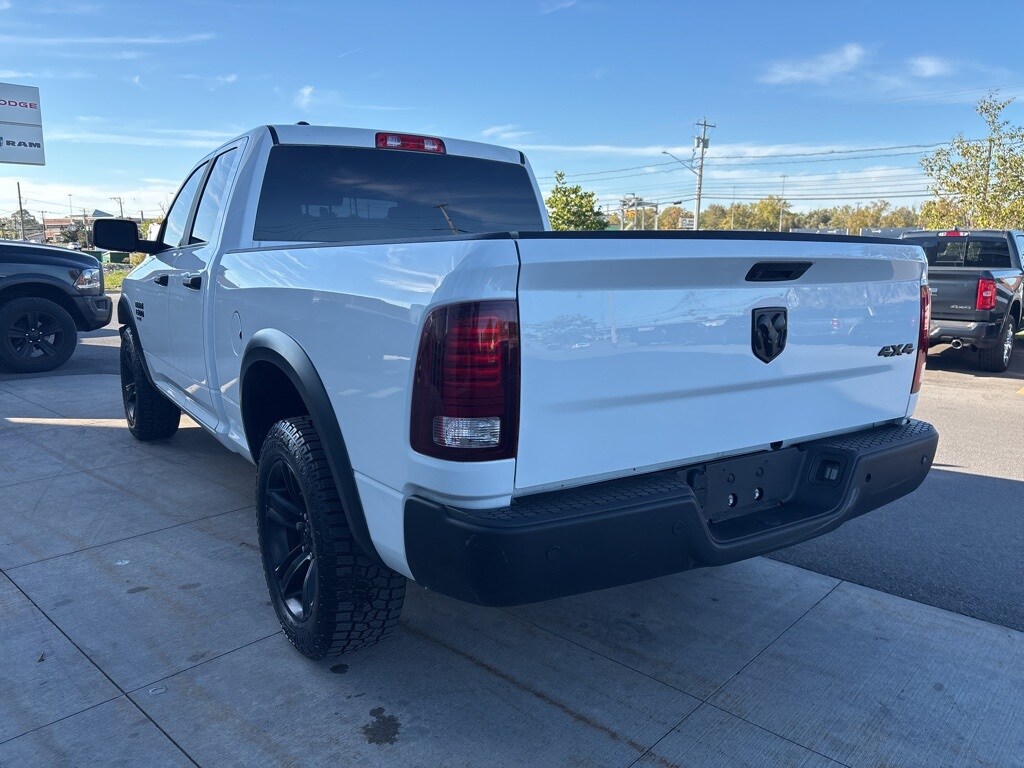 2022 Ram 1500 Classic Warlock photo 3