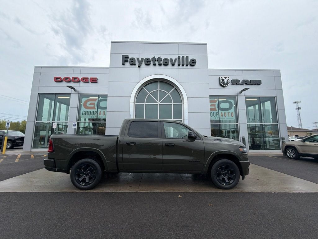 New 2027 Ram 1500 BIG HORN CREW CAB 4X4 5'7 BOX Pickup