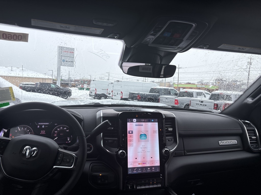 New 2026 Ram 2500 LARAMIE CREW CAB 4X4 6'4 BOX Pickup