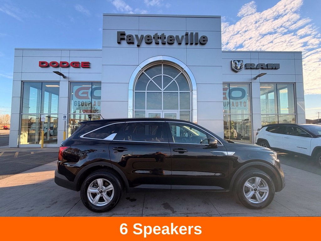 Used 2023 Kia Sorento LX SUV