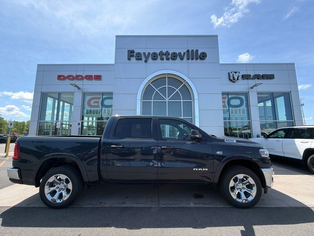 New 2026 Ram 1500 BIG HORN CREW CAB 4X4 5'7 BOX Pickup