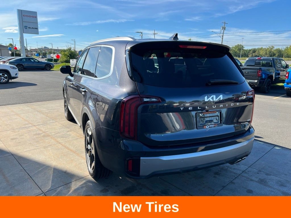 Used 2025 Kia Telluride S SUV