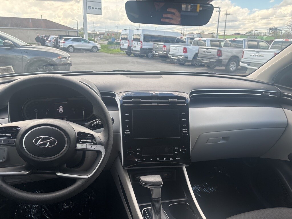 2024 Hyundai Tucson SEL photo 3