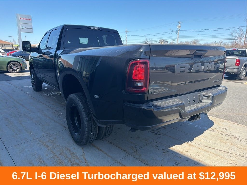 New 2026 Ram 3500 BIG HORN CREW CAB 4X4 8' BOX Pickup