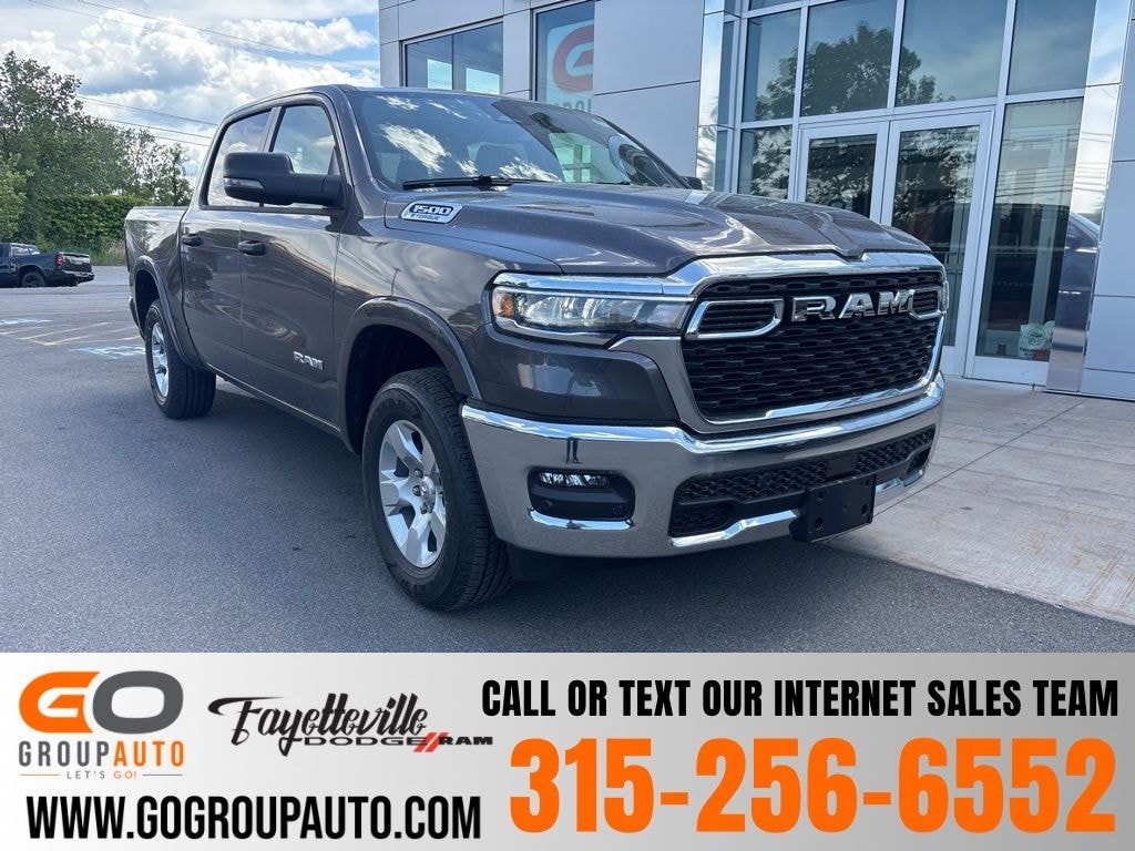New 2026 Ram 1500 BIG HORN CREW CAB 4X4 5'7 BOX Pickup