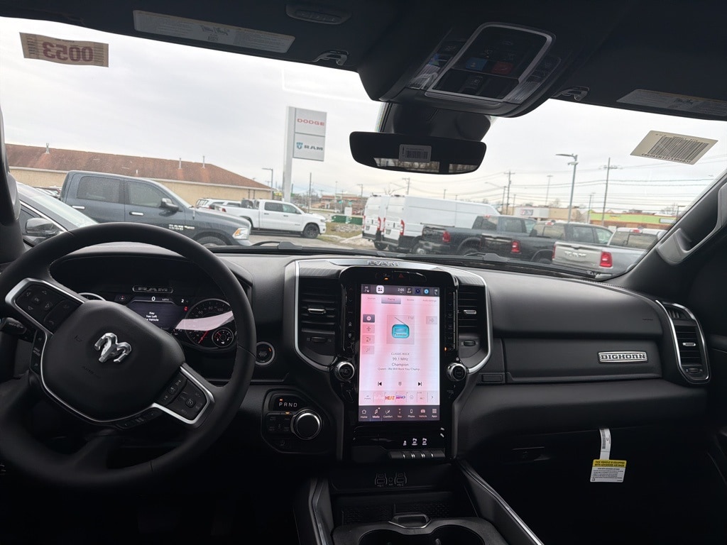 New 2026 Ram 1500 BIG HORN CREW CAB 4X4 5'7 BOX Pickup