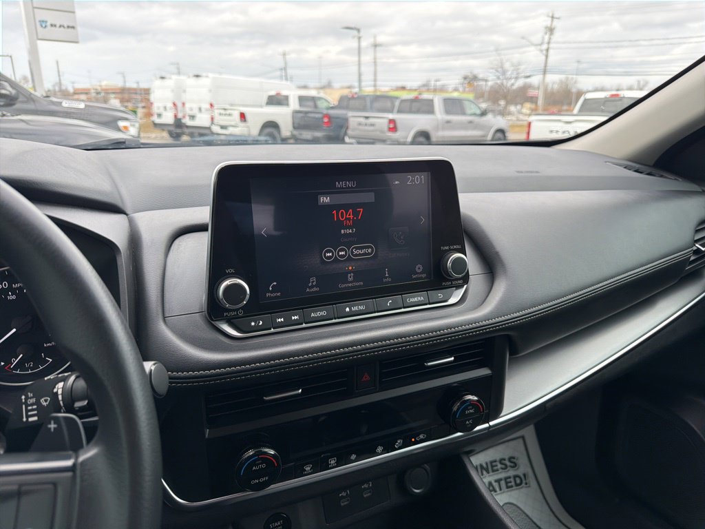 2024 Nissan Rogue SV - Photo 23
