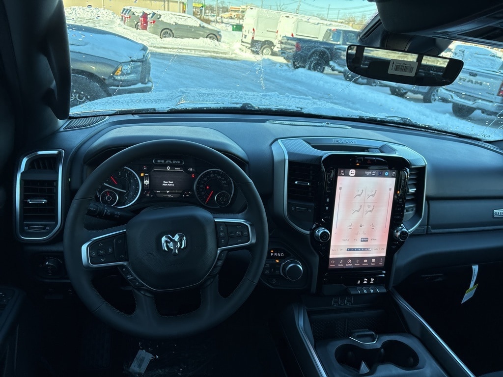 New 2026 Ram 1500 BIG HORN CREW CAB 4X4 5'7 BOX Pickup