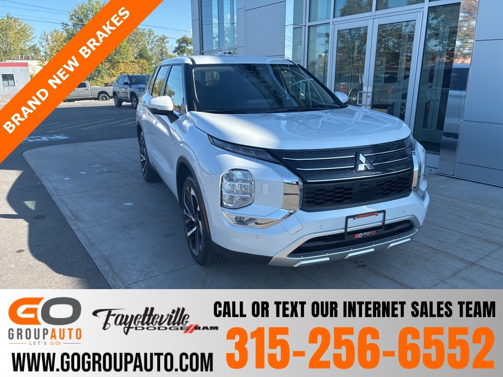 Used 2024 Mitsubishi Outlander SE SUV