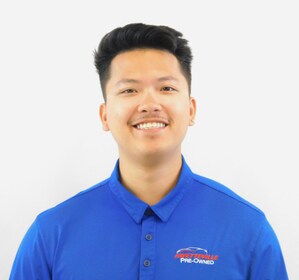 Staff member Dustin Tran from ID_fedc7f