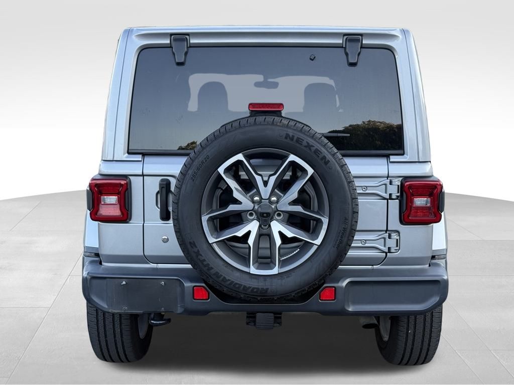 2019 Jeep Wrangler Unlimited Sahara photo 4