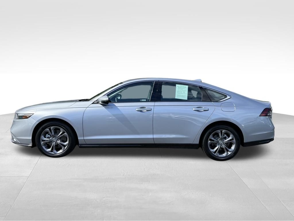 2023 Honda Accord Hybrid EX-L photo 2