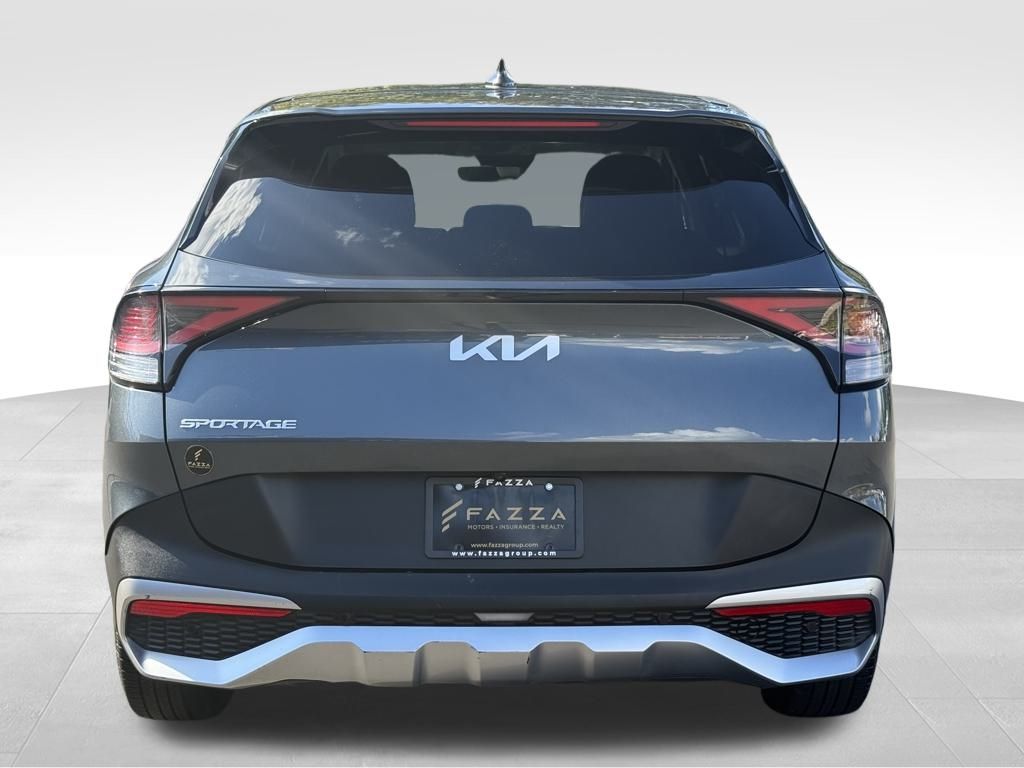 2024 Kia Sportage LX photo 3