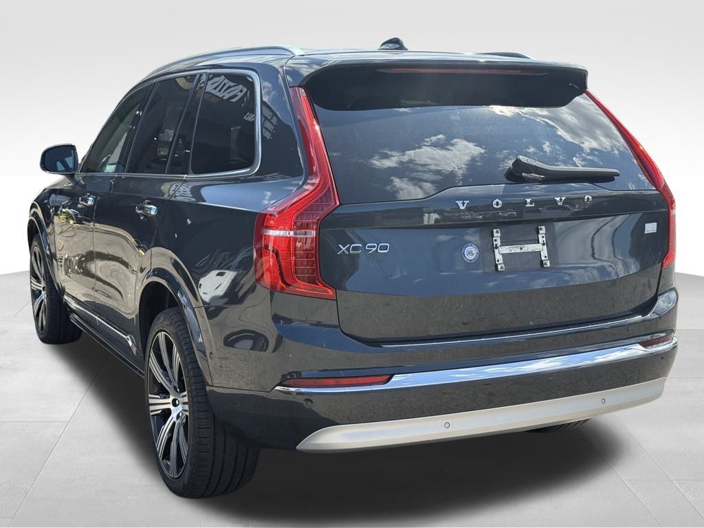 2022 Volvo XC90 Recharge T8 Inscription photo 3