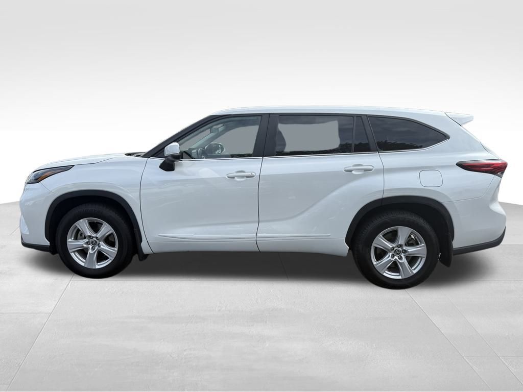 2023 Toyota Highlander Limited Platinum XLE XSE photo 2