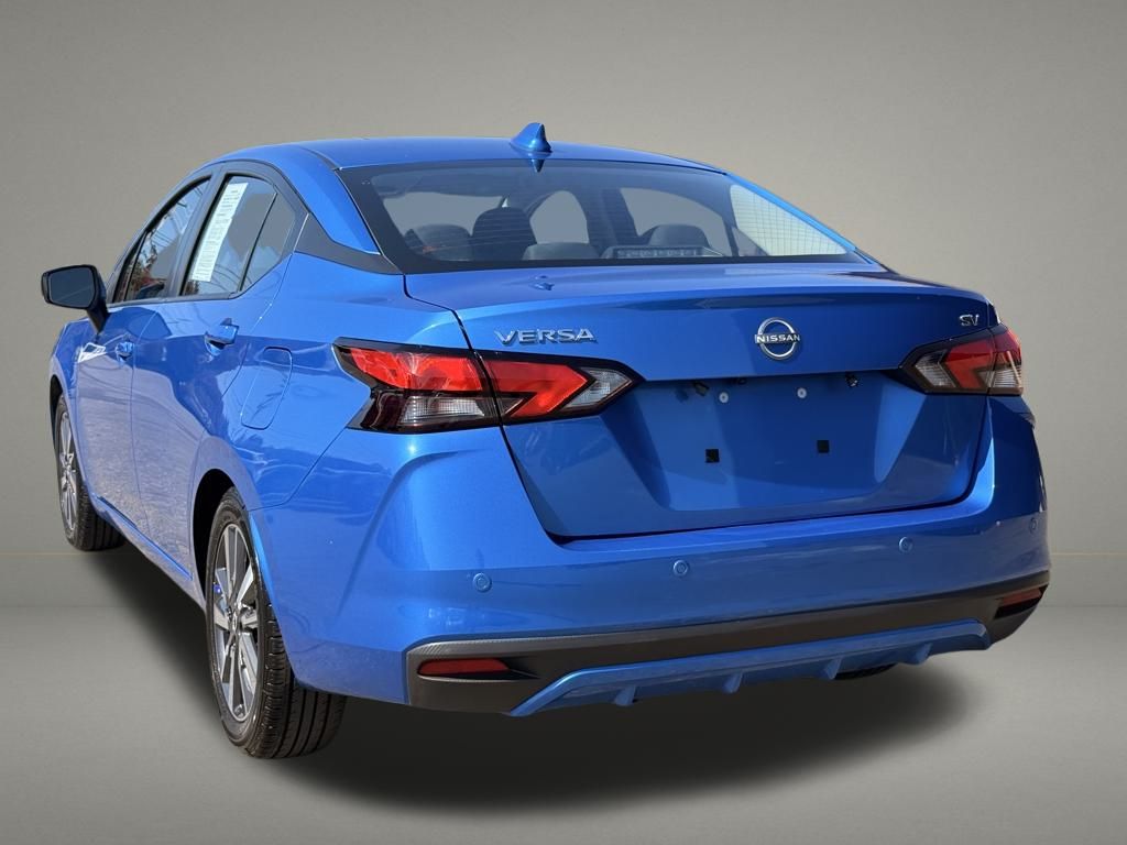 2023 Nissan Versa 1.6 SV photo 3